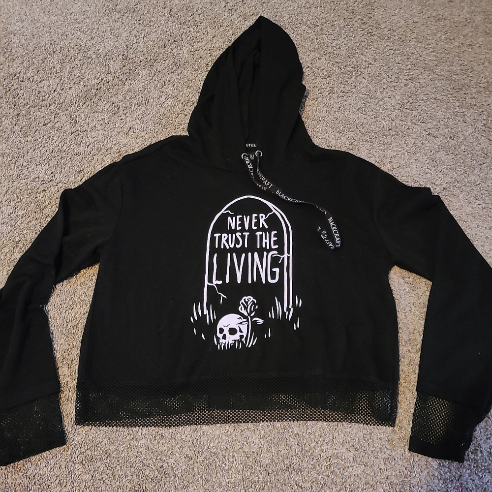 Blackcraft Crop Long Sleeve